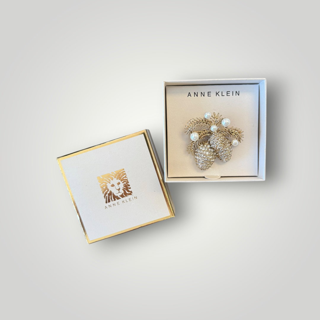 Anne Klein Rhinestone Pinecone & Faux Pearl Holiday Brooch – Original Box
