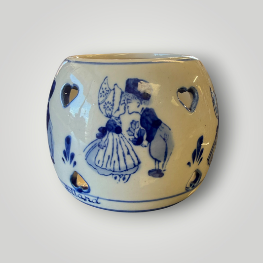 Delft Blue Holland Kissing Couple Heart Tealight Holder