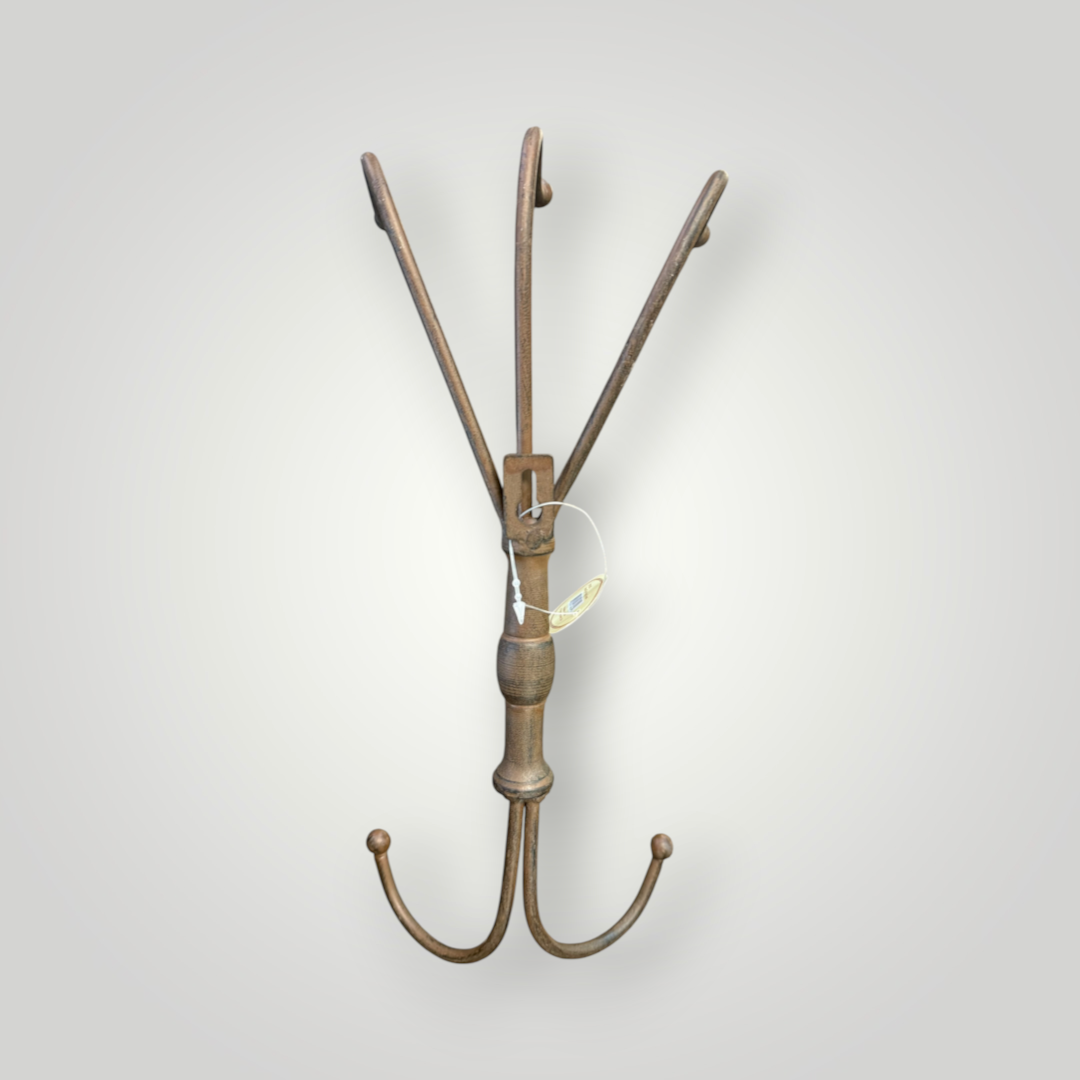 TII Collections Antiqued Metal 5-Hook Wall Hanger